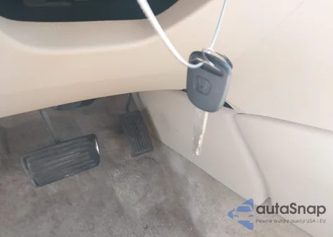 2010 Honda Accord 2.4 Lx-P из США, поврежденный, VIN 1HGCP2F40AA013035